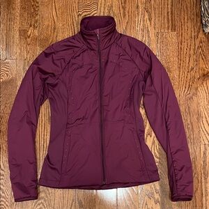 Women's Lululemon size 6 Burgundy running Jacket zip front